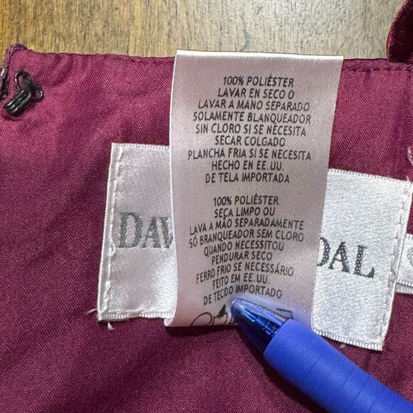 DAVID'S BRIDAL Dress 8‎ Sangria Y-Neck Charmeuse Bubble Hem Formal Wedding - Picture 5 of 13